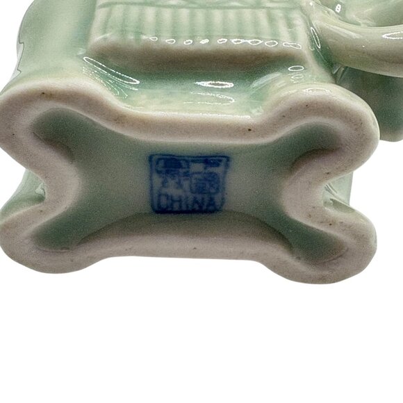 Celadon Green Ceramic Elephant-Shaped Candle Holders Pair Vintage China - Picture 4 of 6